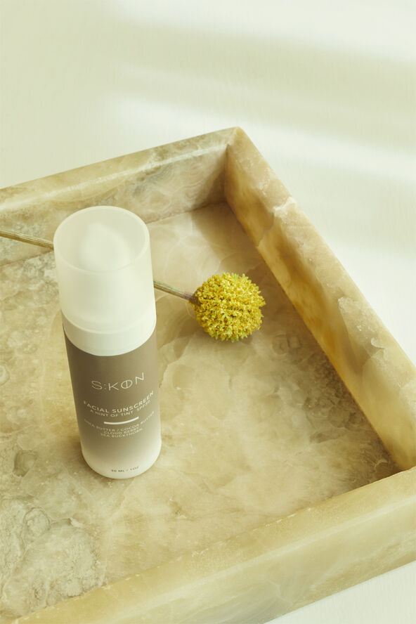 Skøn Skincare FACIAL SUNSCREEN - A HINT OF TINT SPF 30