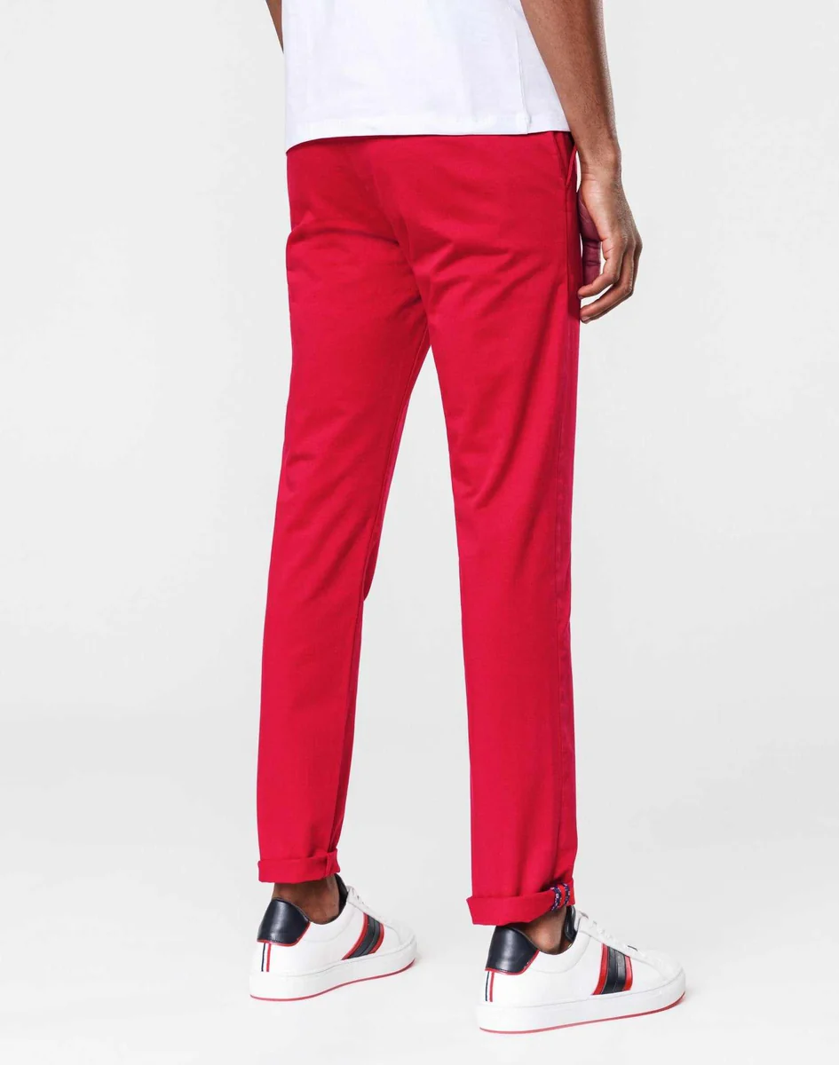 Chino slim satin rouge 