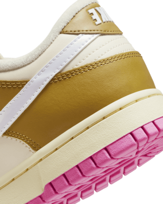Nike Dunk Low SE Women's Shoes