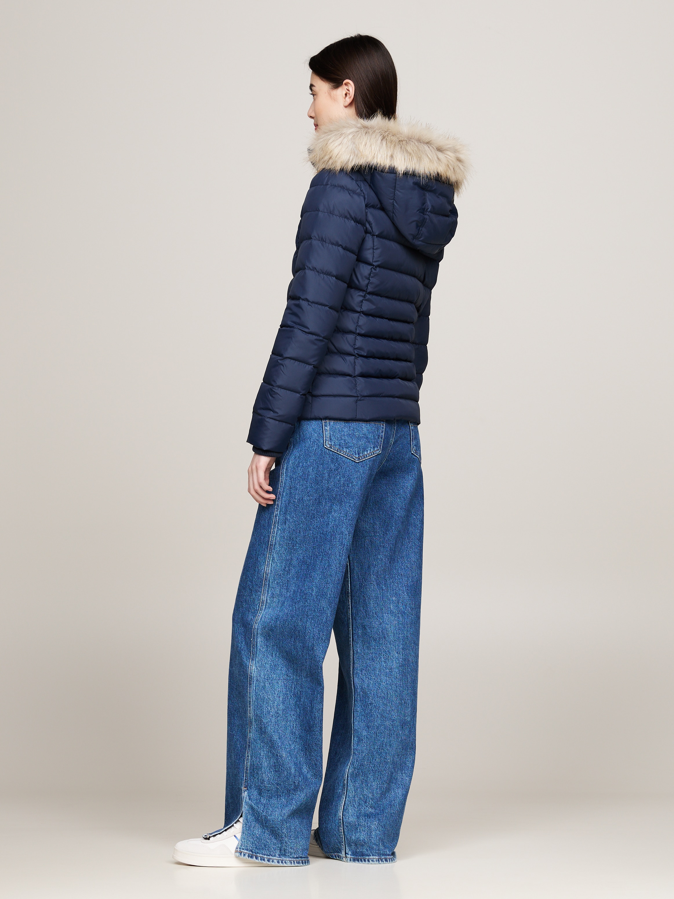 Tommy Jeans Curve Steppjacke »TJW BASIC HOODED DOWN JACKET EXT« mit Kapuze in Grossen Grössen, mit Kapuze