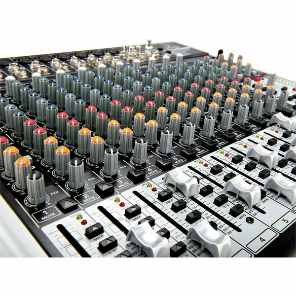 Behringer Xenyx Qx 2442 Usb
