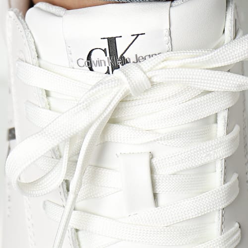 Baskets Chunky Cupsole Mono 0681 White Black