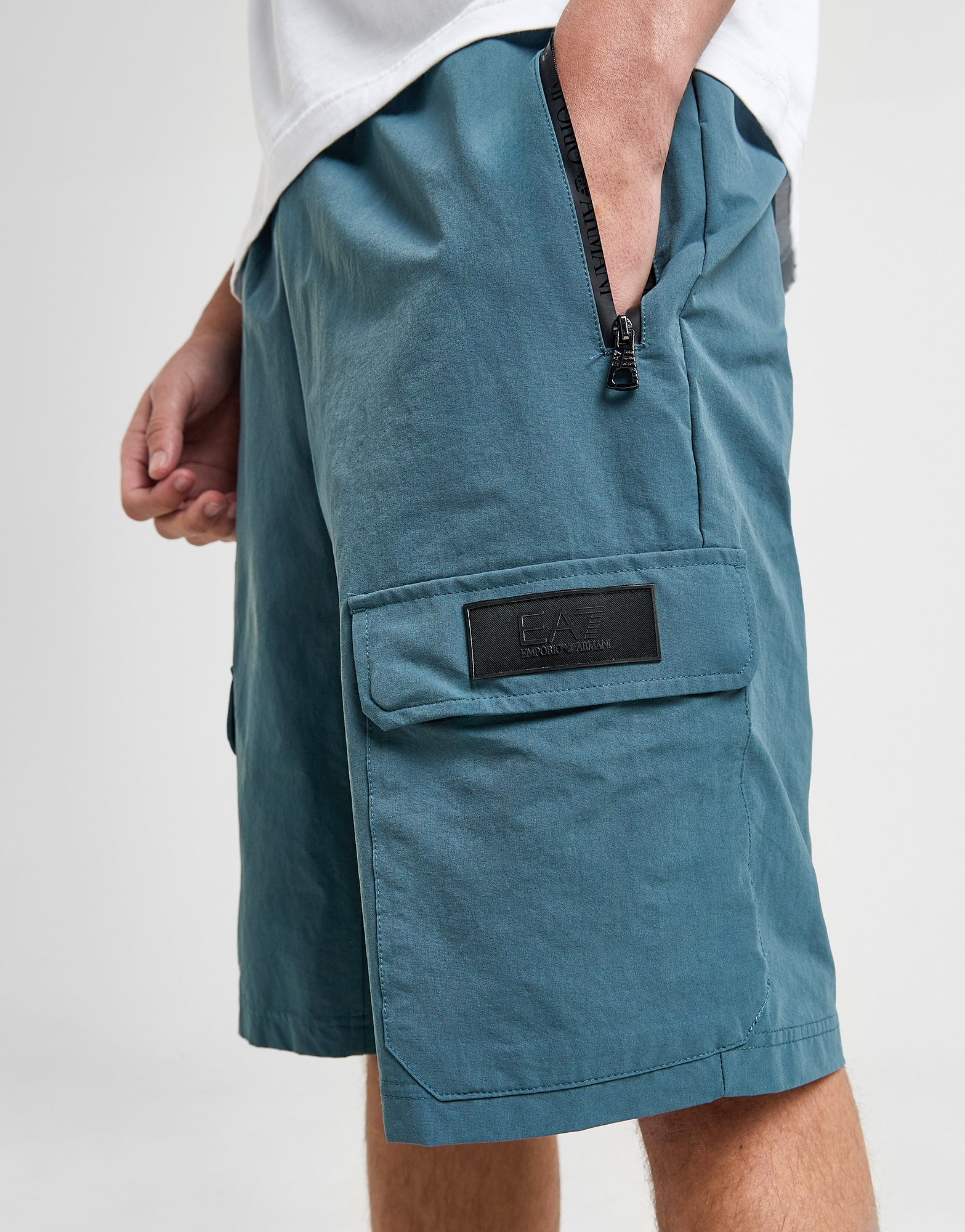 Emporio Armani EA7 Short Cargo Tech Homme