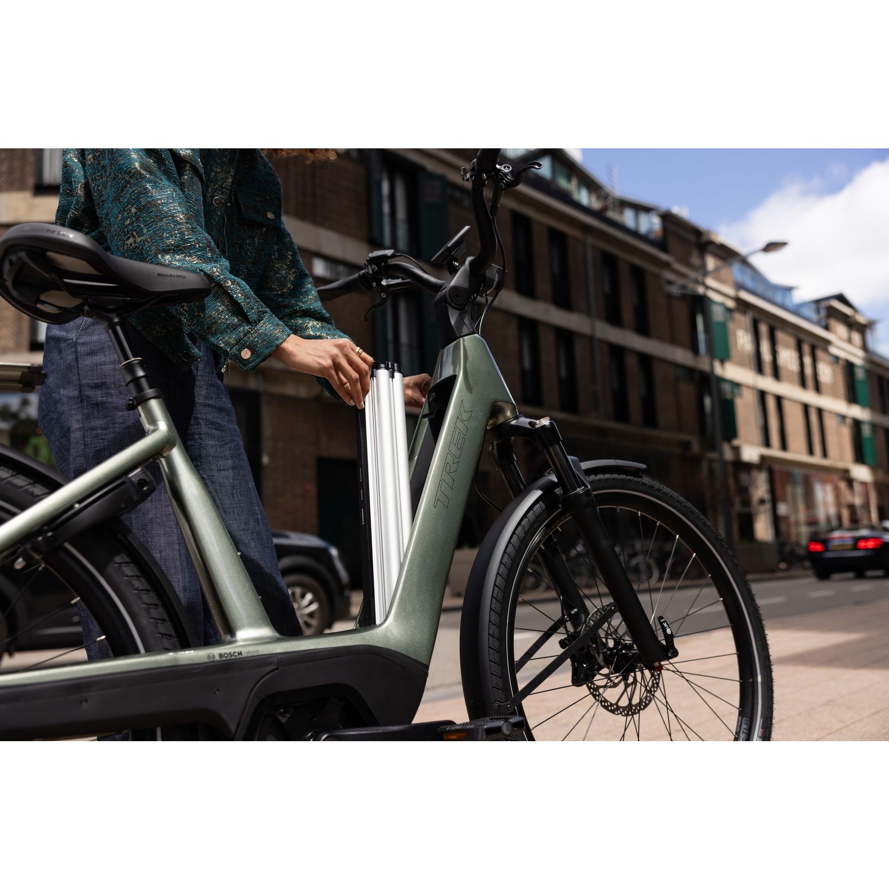 Trek Charter+ 5 Auto 2026