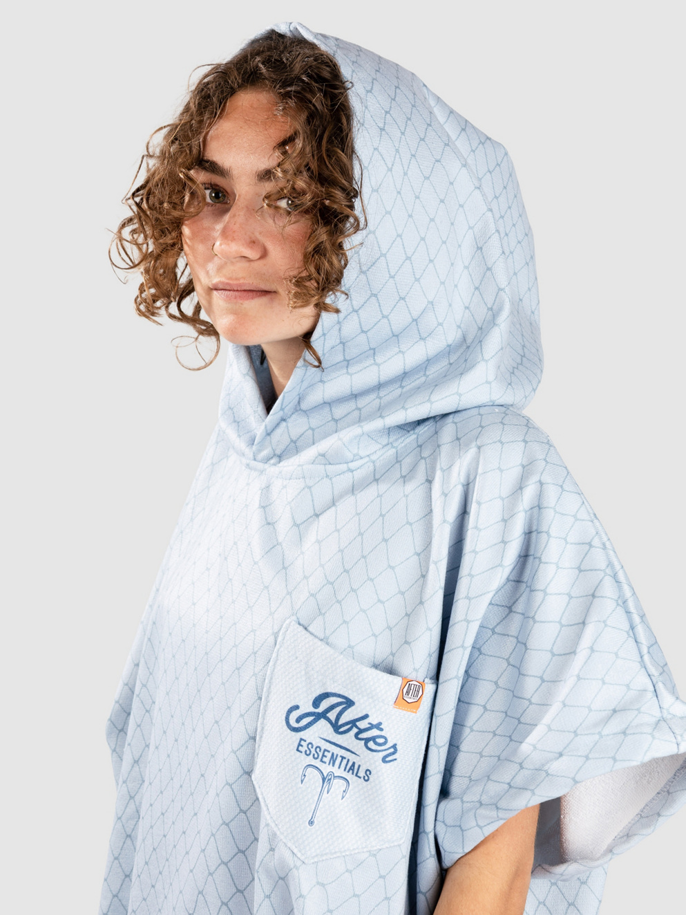 After American Fishing Surf Poncho squid