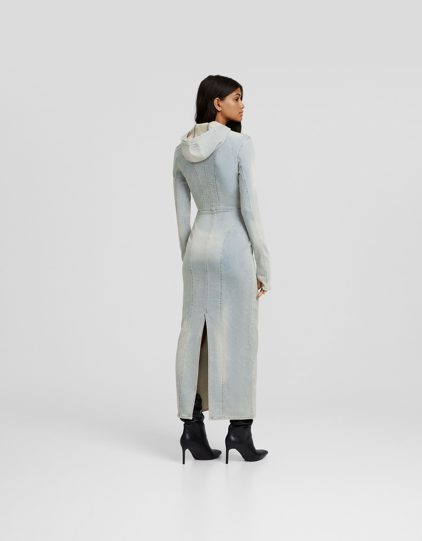 vestido longo de moletom com capuz em malha jeans