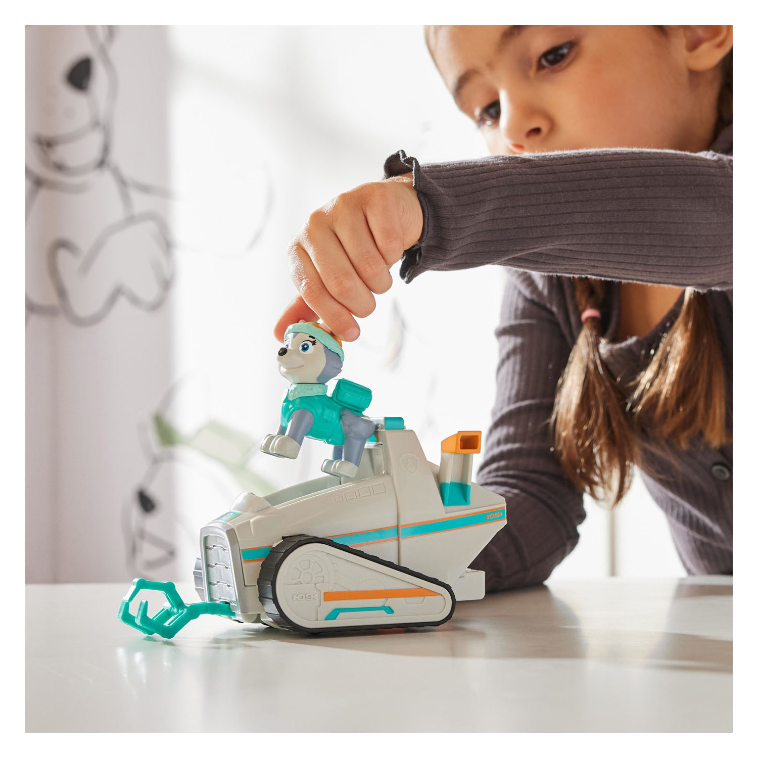 PAW Patrol Voertuig met Speelfiguur - Everest's Sneeuwschuiver