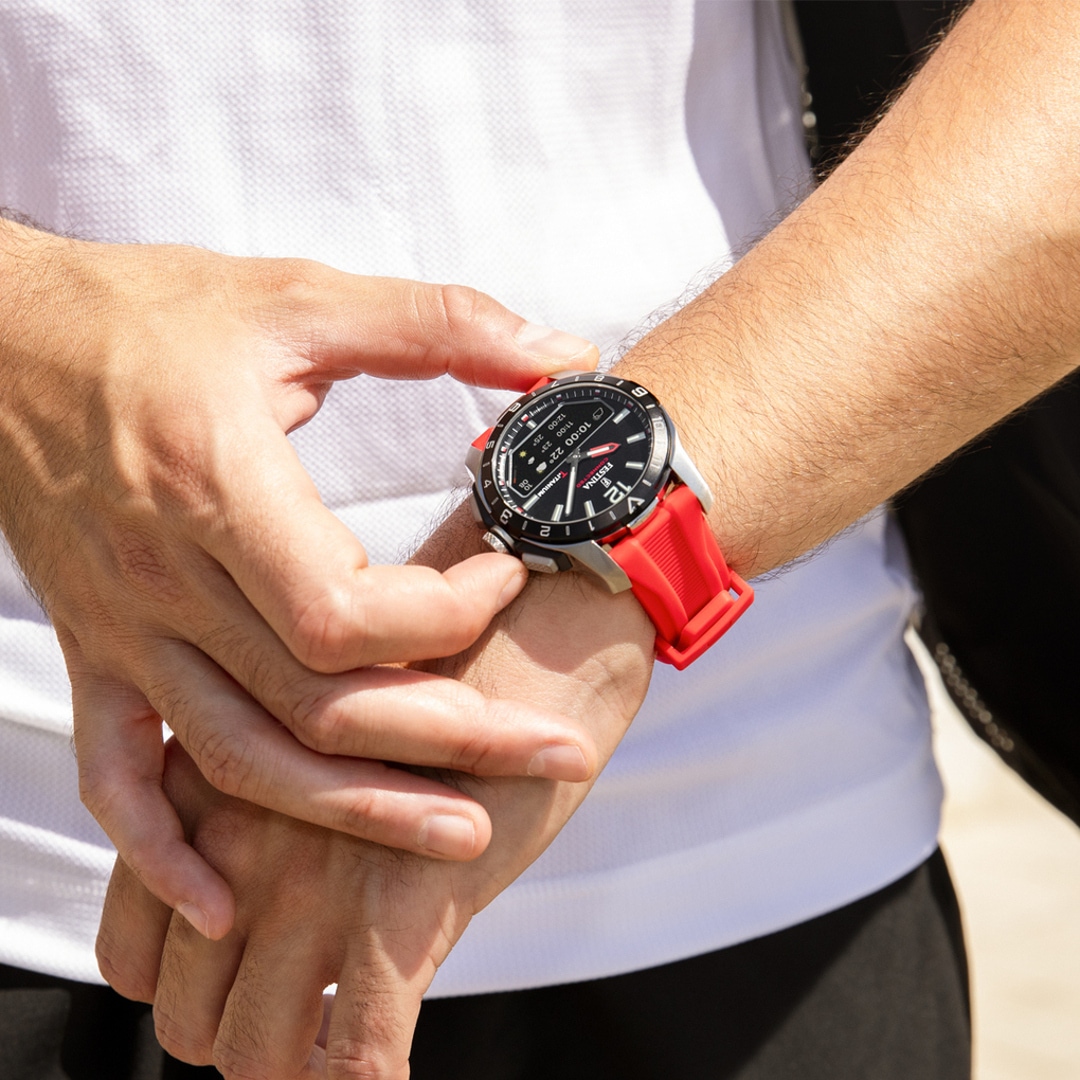 Festina Connected D Titan Schwarz / Rot Ø 44 mm