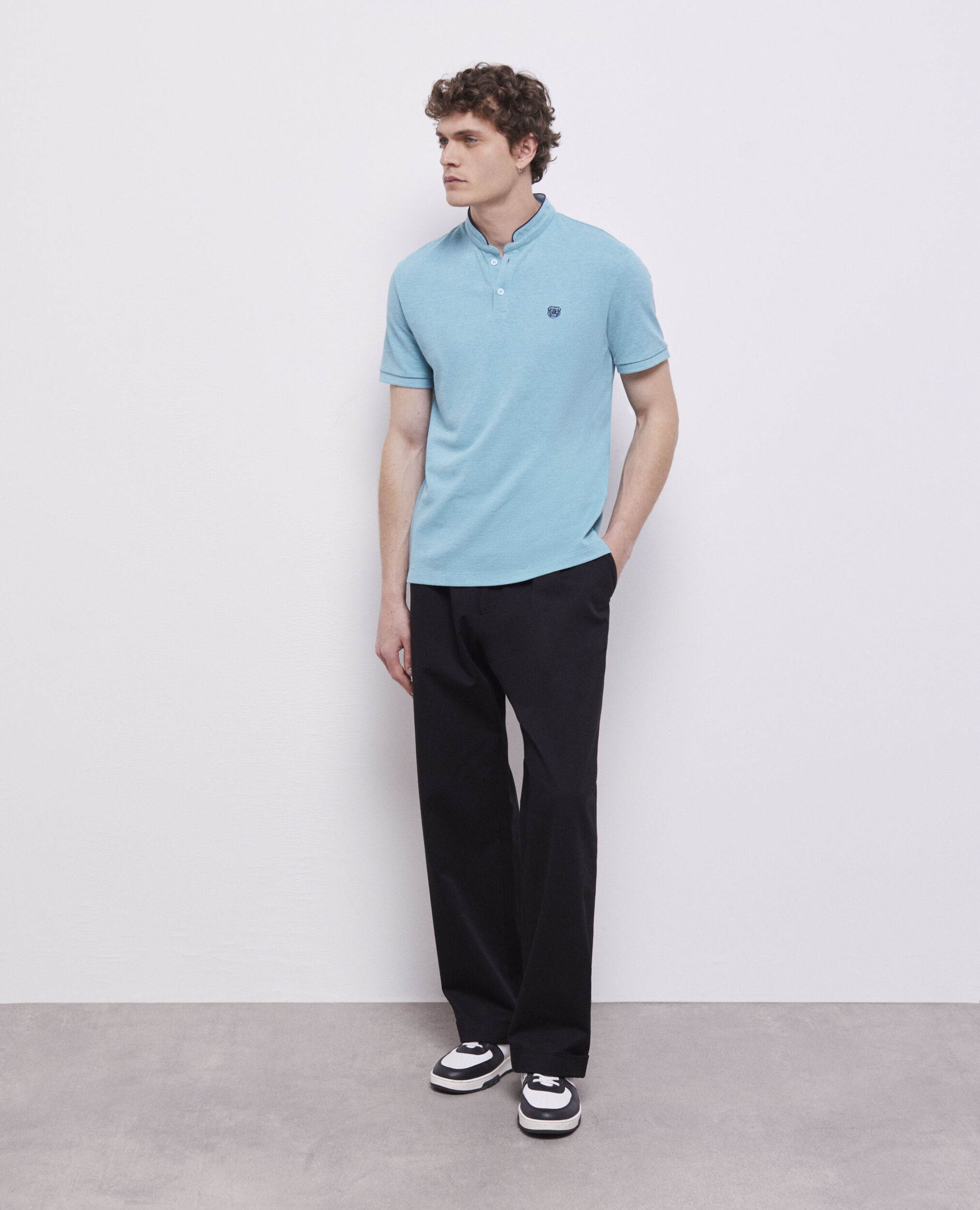 Polo col officier bleu
