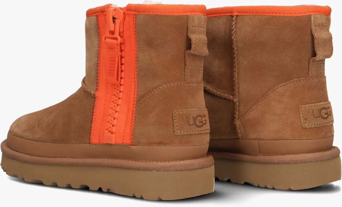 UGG camel ugg vachtlaarzen classic mini  zipper tape logo