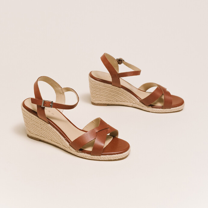 Sandales à talon compensé  en corde en cuir marron