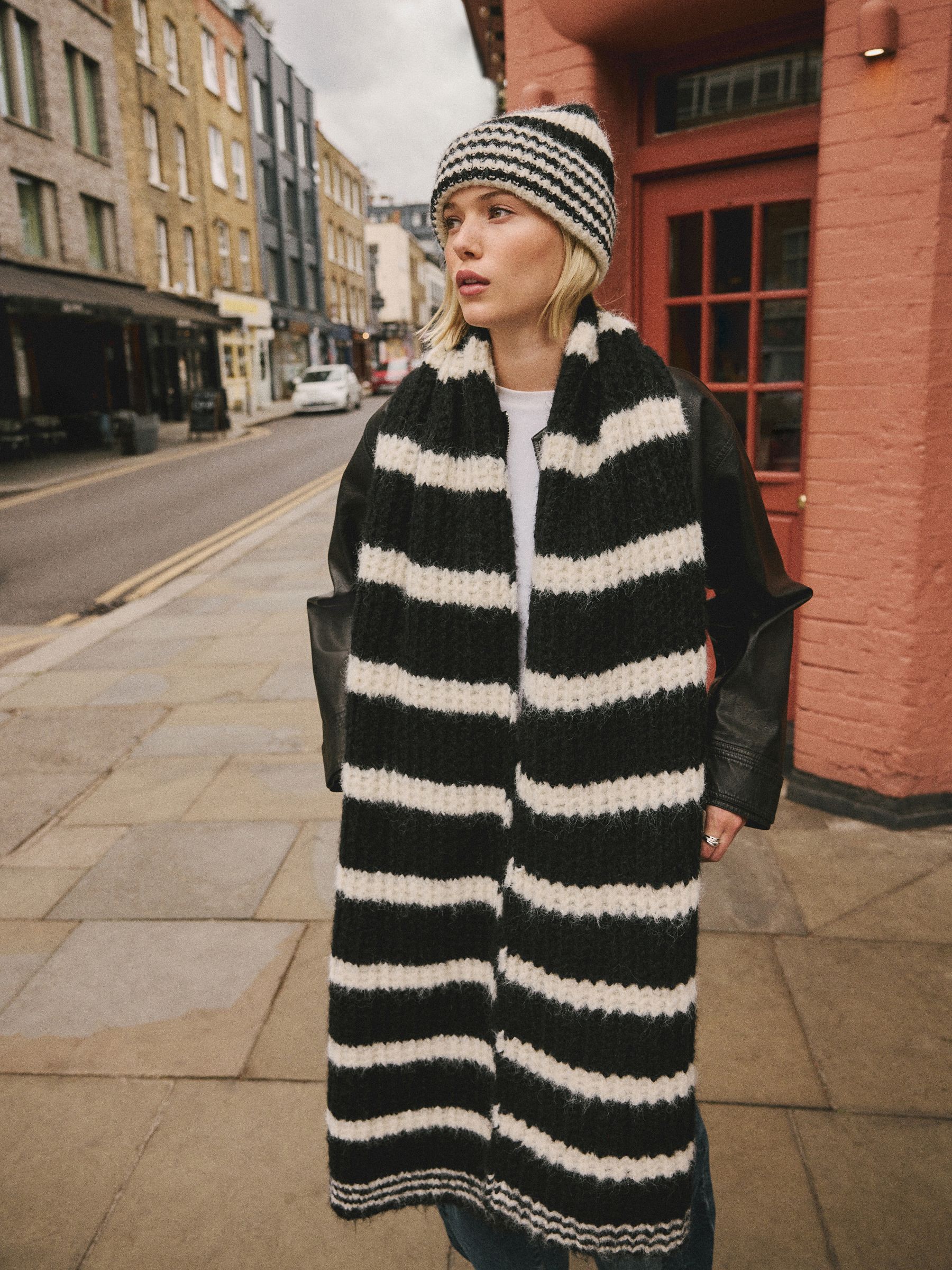 Zwart/wit - Knitted Wool Blend Striped Scarf