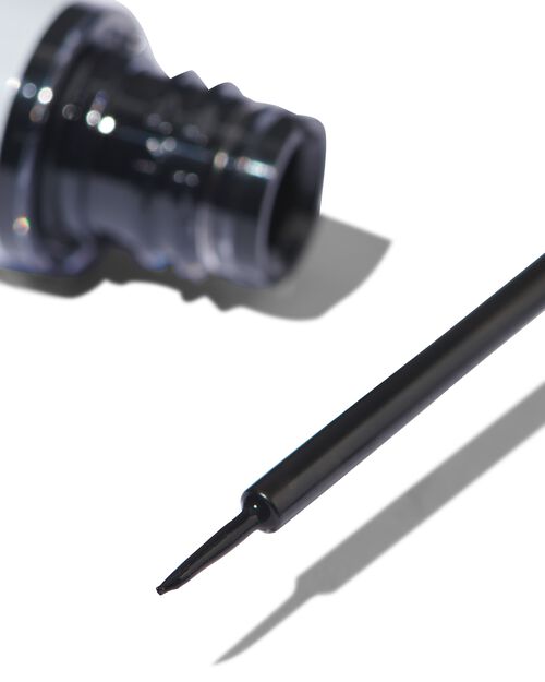 eyeliner 73 black