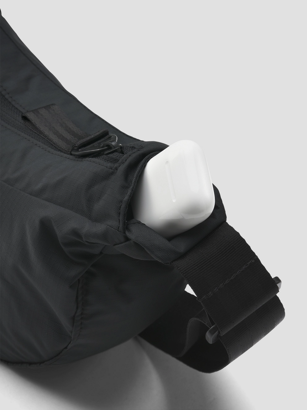 pinqponq Krumm Small Bag pure black