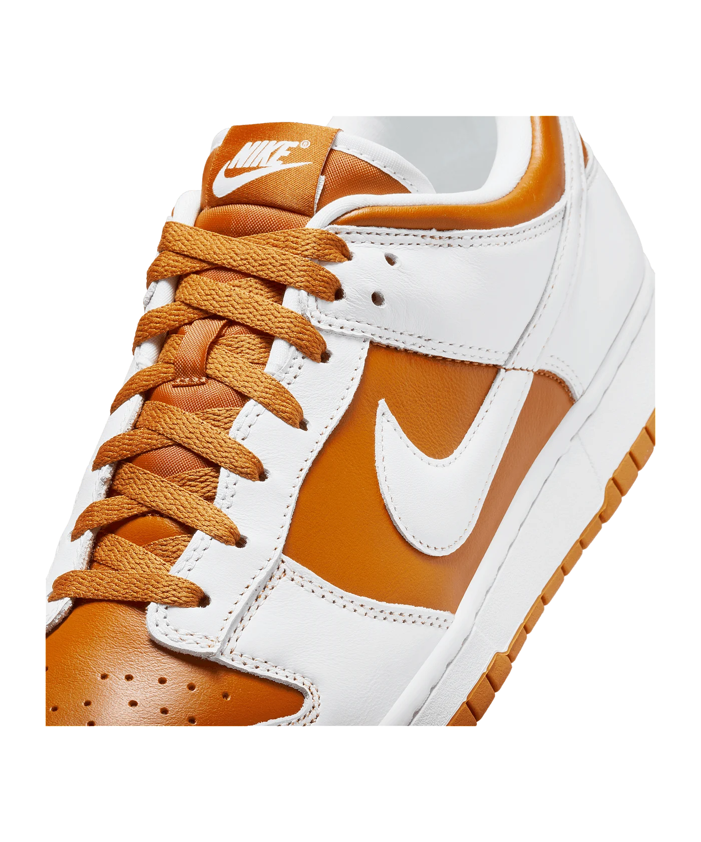 Nike Retro Basketball Sneaker Orange F700