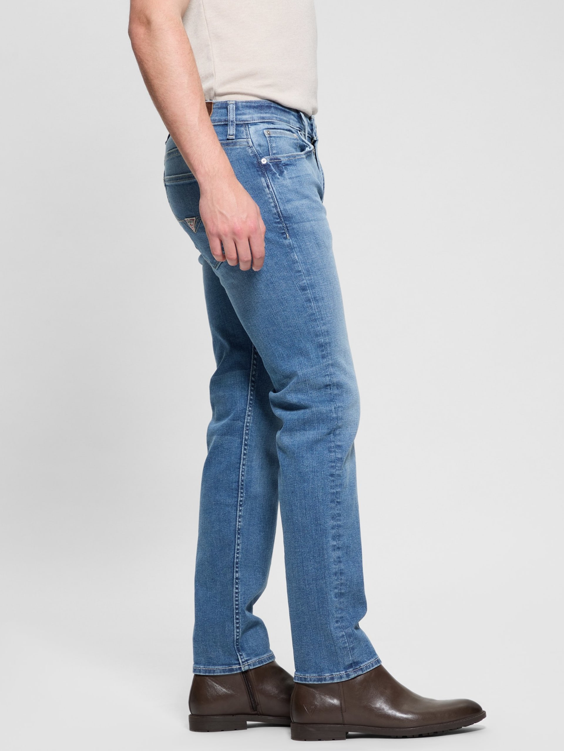 Calça jeans reta de cintura média Eco Davis