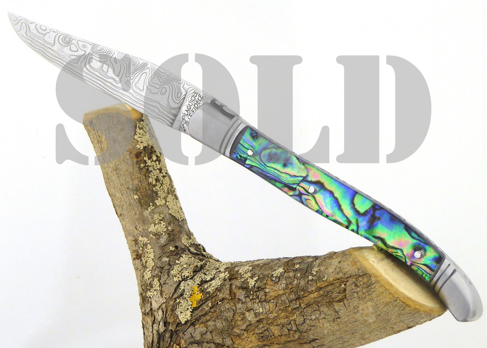 VENDU - Couteau Laguiole avec un manche en Manche en Abalone