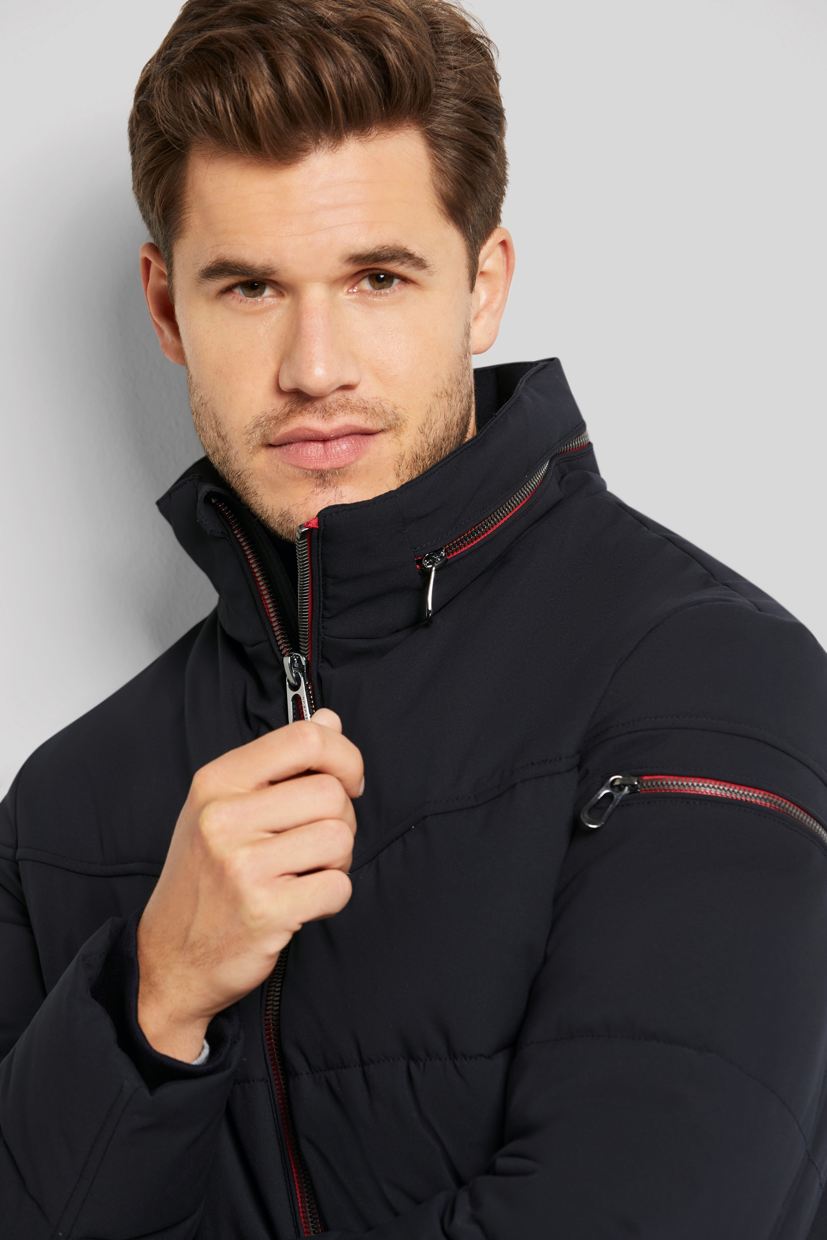 bugatti Blouson ohne Kapuze mit breitem Steppbild