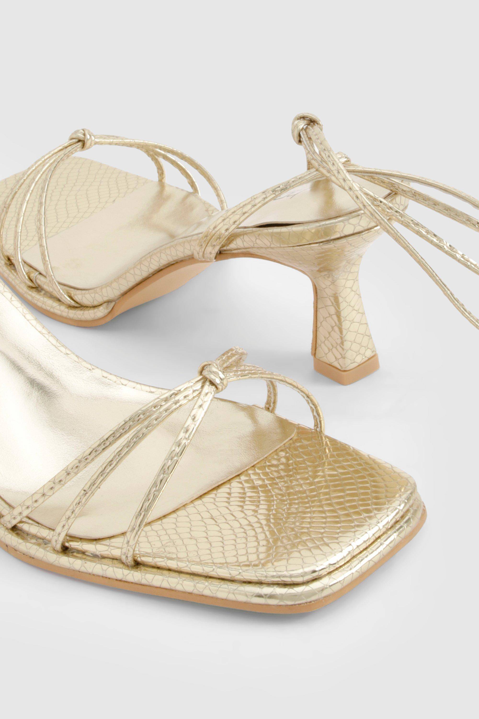boohoo Talons métalliques à lanières effet croc et coupe large