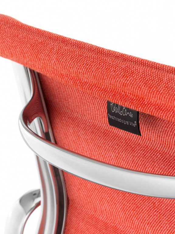 Vitra EA 104 stoel leder nero, onderstel verchroomd