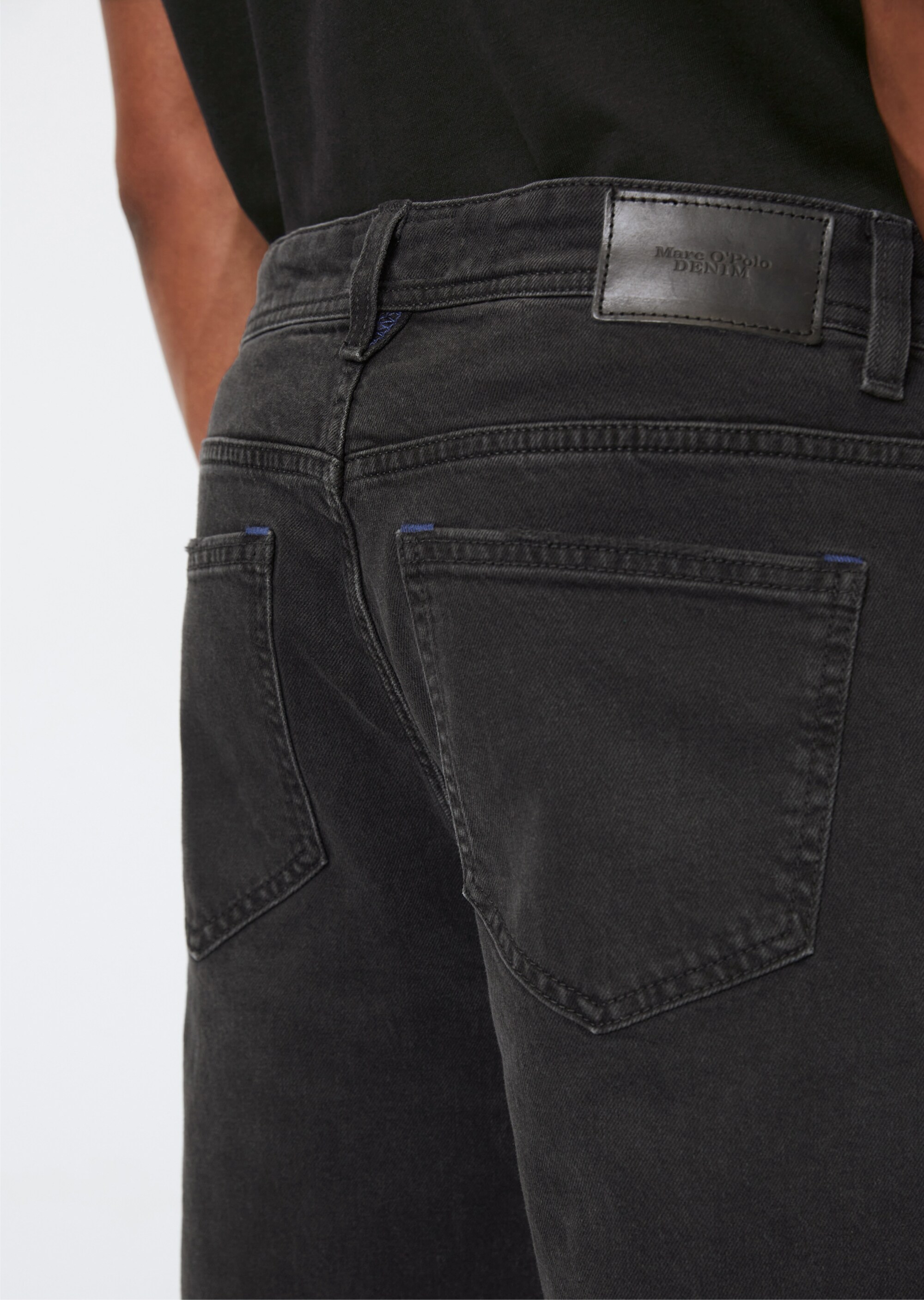 Jeans Modell LINUS slim tapered aus Organic Cotton