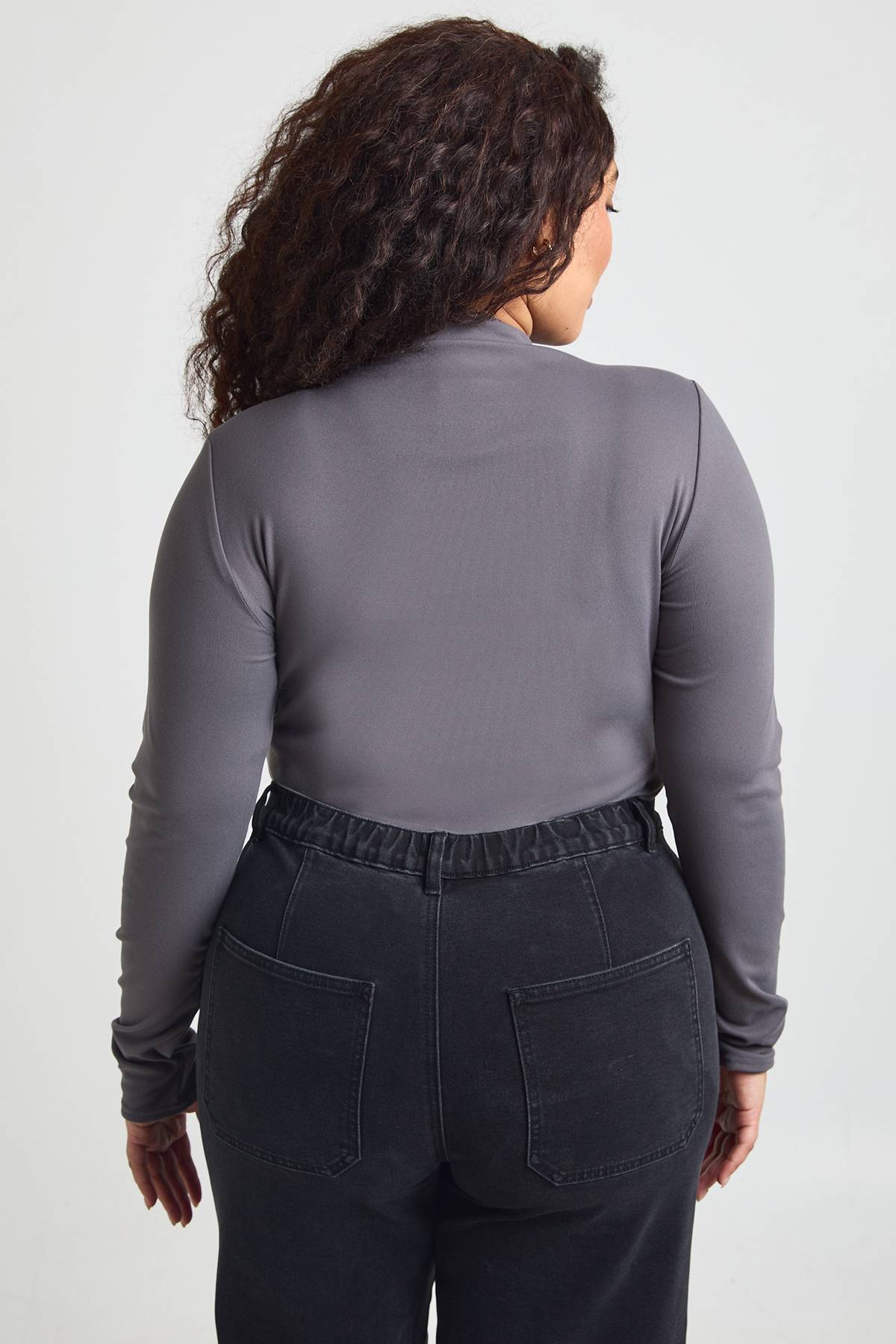 boohoo Body à Manches Longues Ultra Doux avec Col Intégré Taille Plus