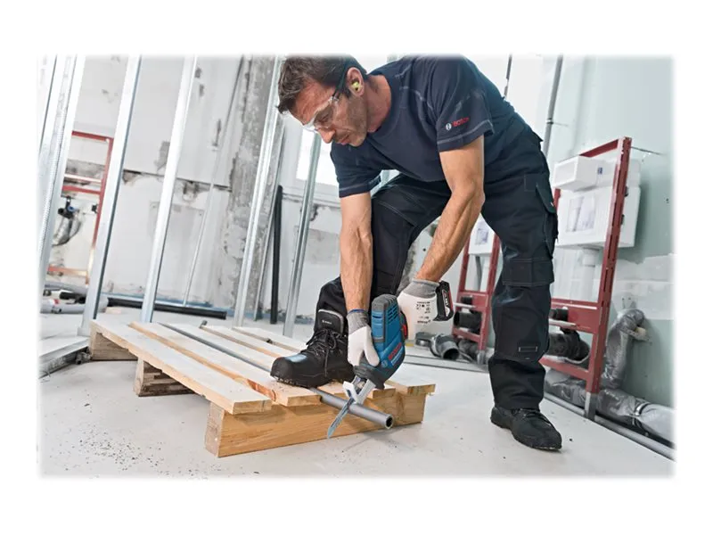 Bosch ACCuBAJONETSAV GSA 18 V-LI C SOLO L-BOXX - SOLO