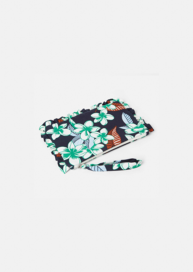 Pochette Sabrinableu nuit à motif fleurs