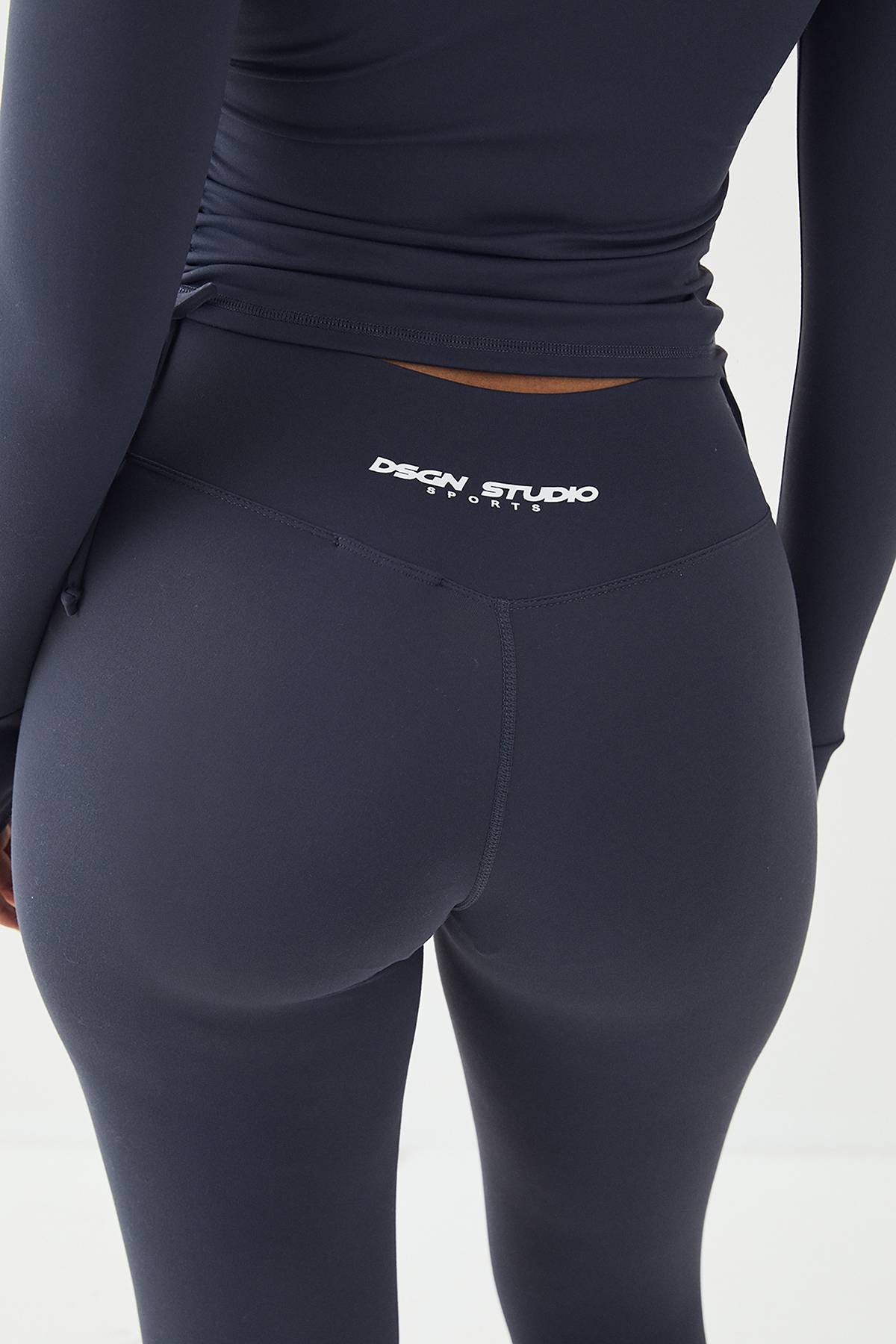 DSGN Studio Legging Taille Haute Ultra Sculptant à Ceinture Croisée