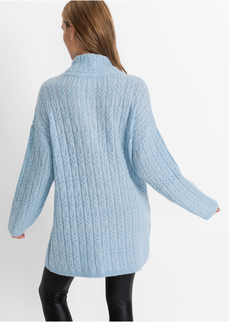 Pull long avec motif torsadé