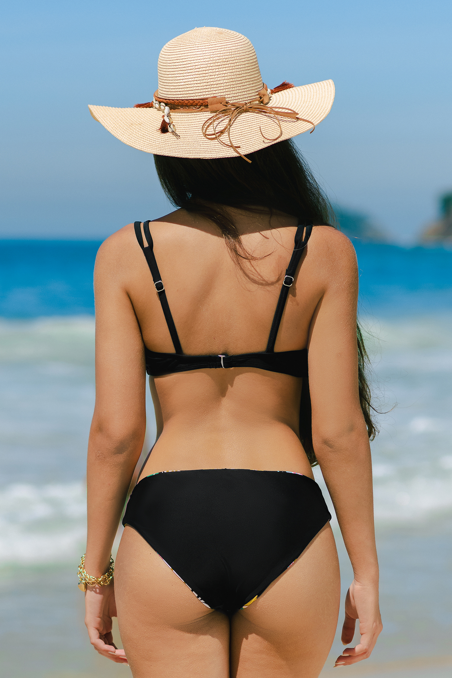 Bikini avec col en V découpé et bas réversible standard recyclé