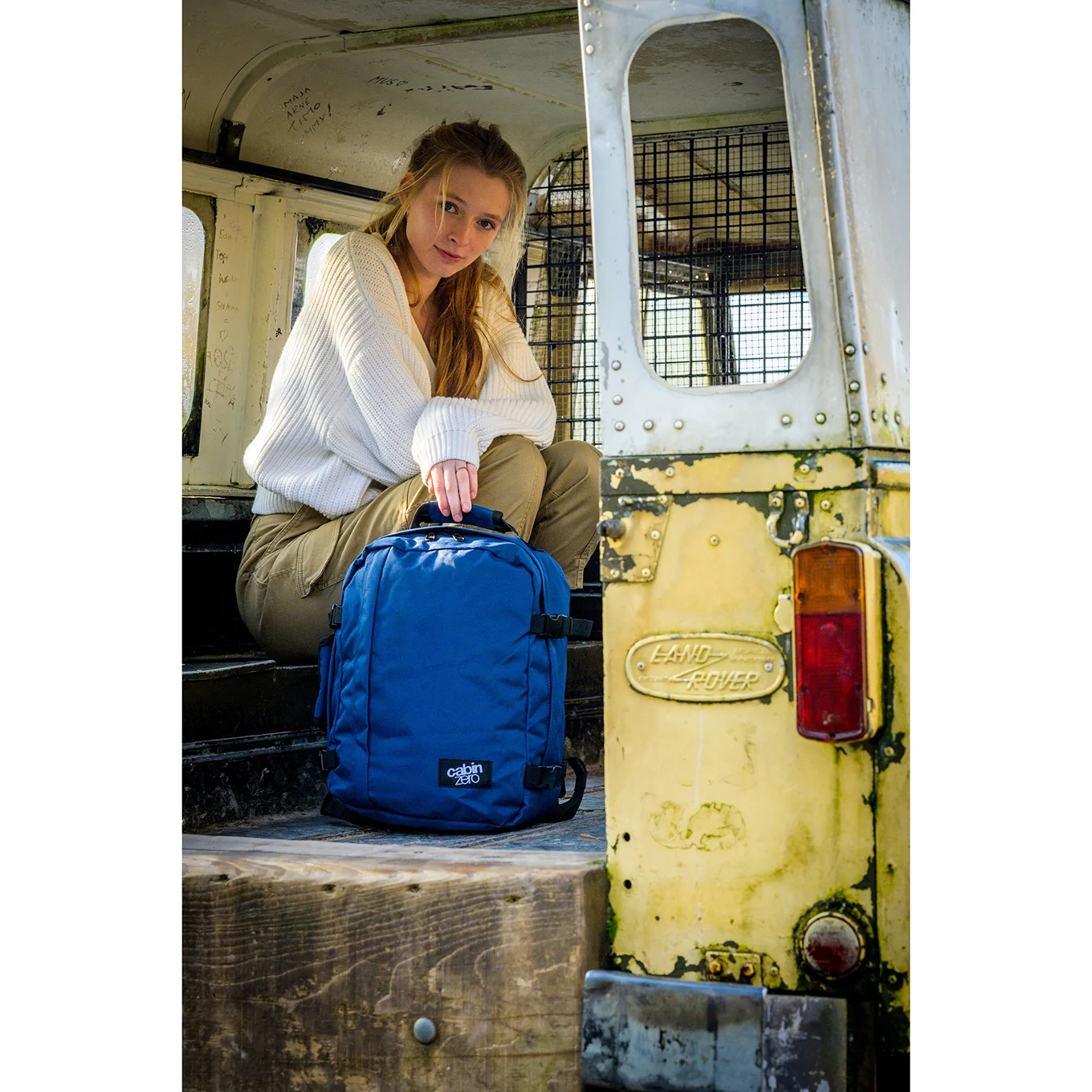 CabinZero Classic 28L Cabin Backpack Navy
