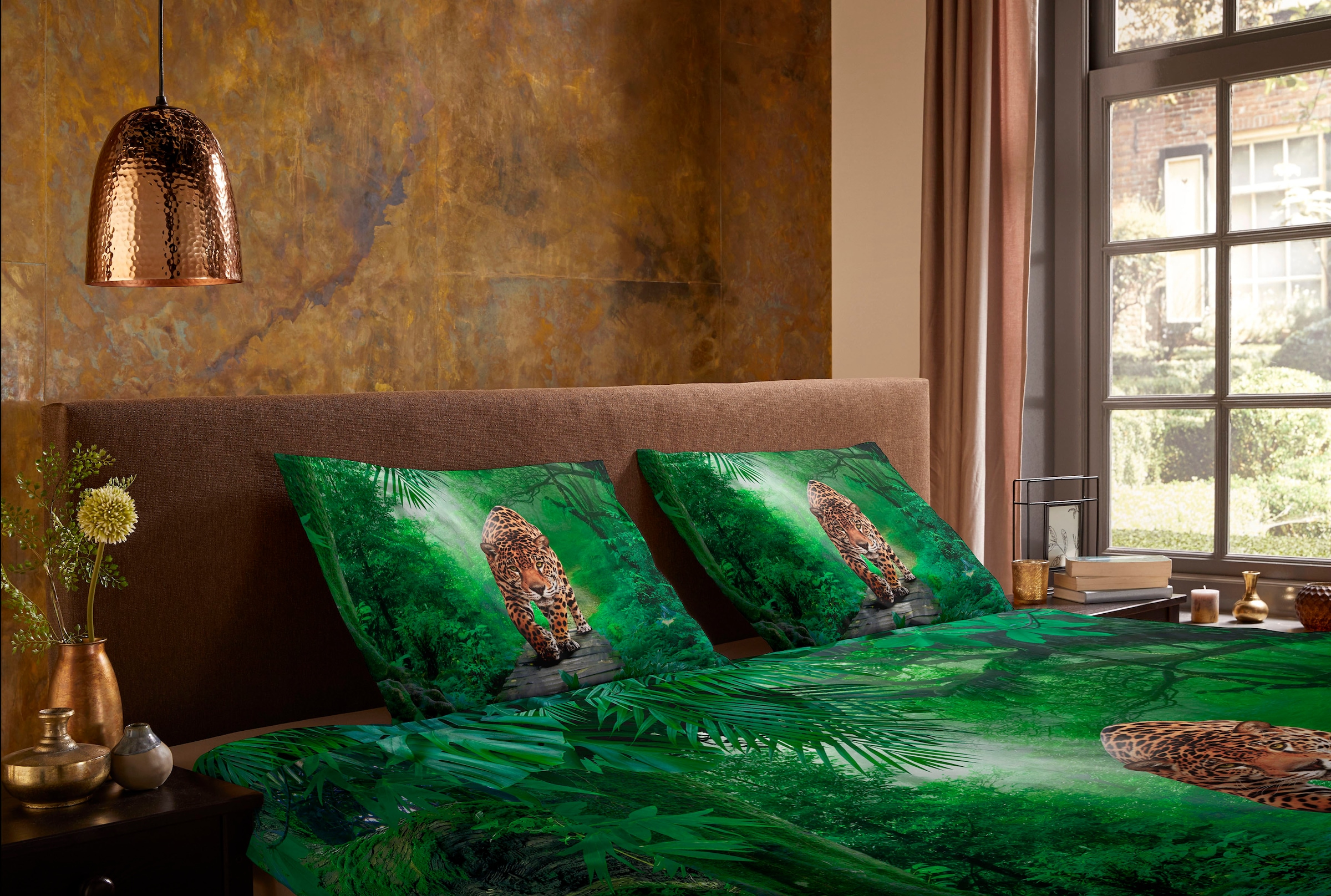 PURE luxury collection Wendebettwäsche »Amazone« 2 Stk. tlg. Mikrofaser, 135x200, Pflegeleicht, Reissverschluss, Wendeoptik, Leopard