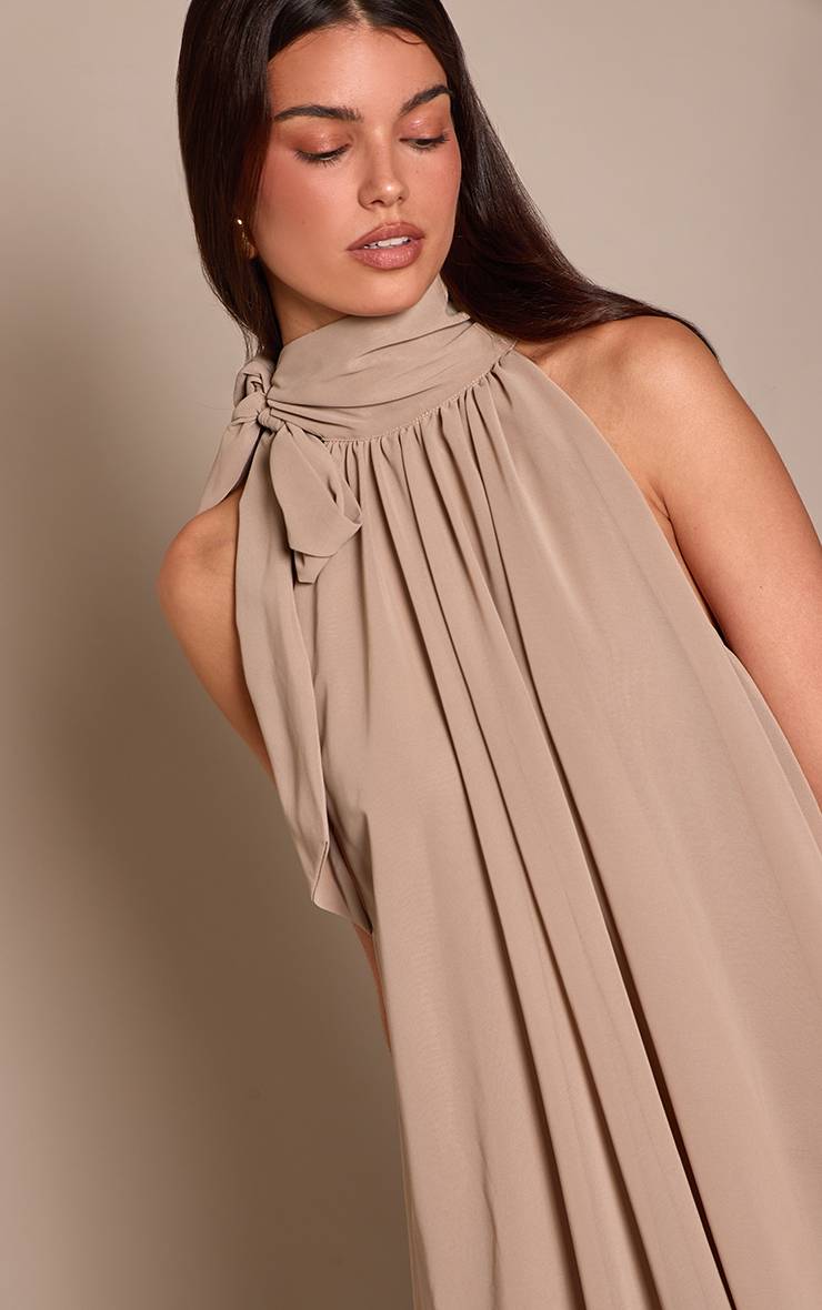 Gris Pierre Robe Mini Bouffante En Mousseline Avec Nœud Au Cou