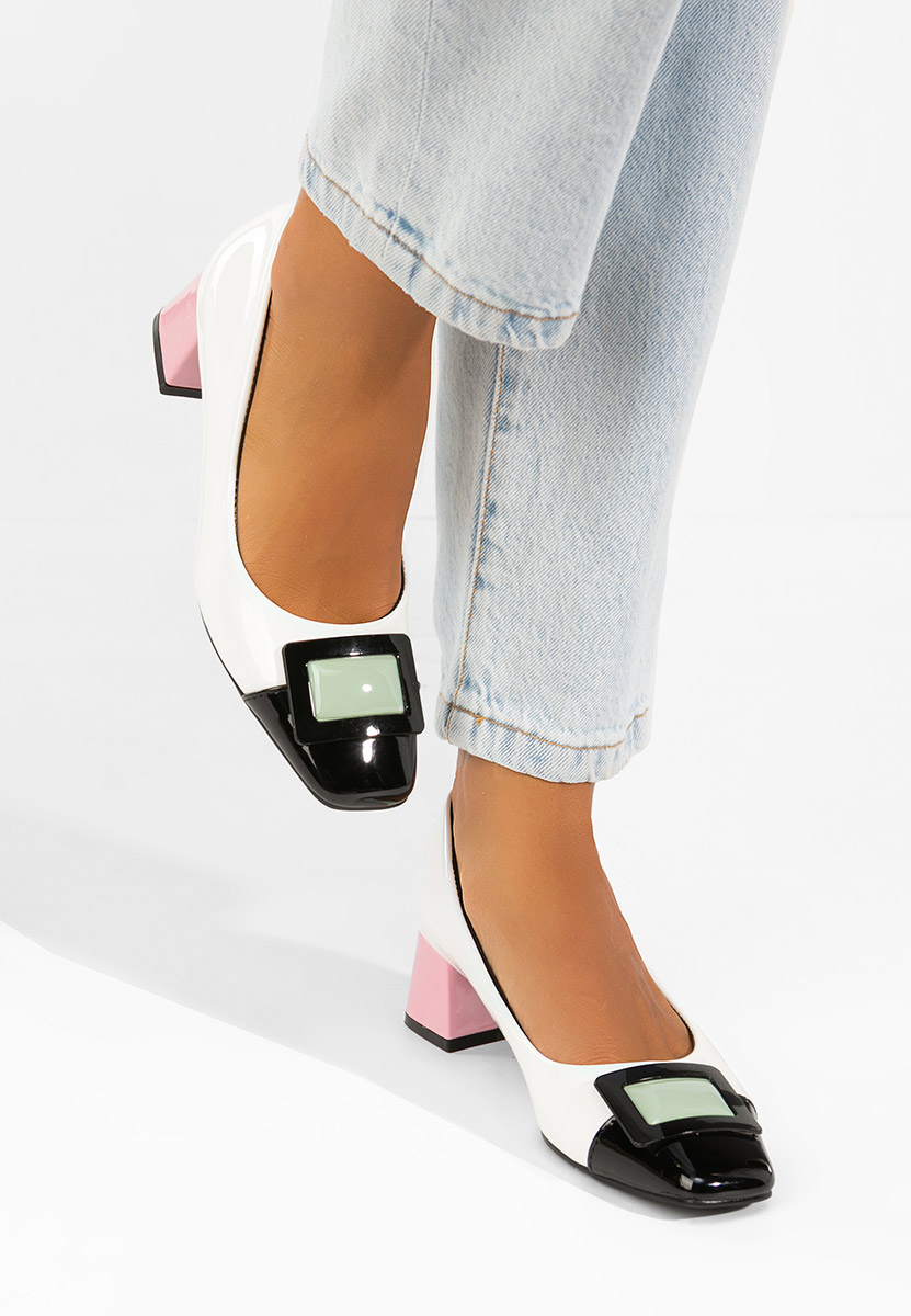 Chaussures vernies à talon épais blancs Aylinea