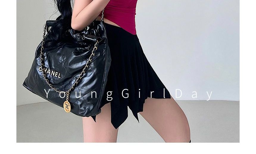 RainGirl - Asymmetrisch T-shirt met korte mouwen en mockneck
