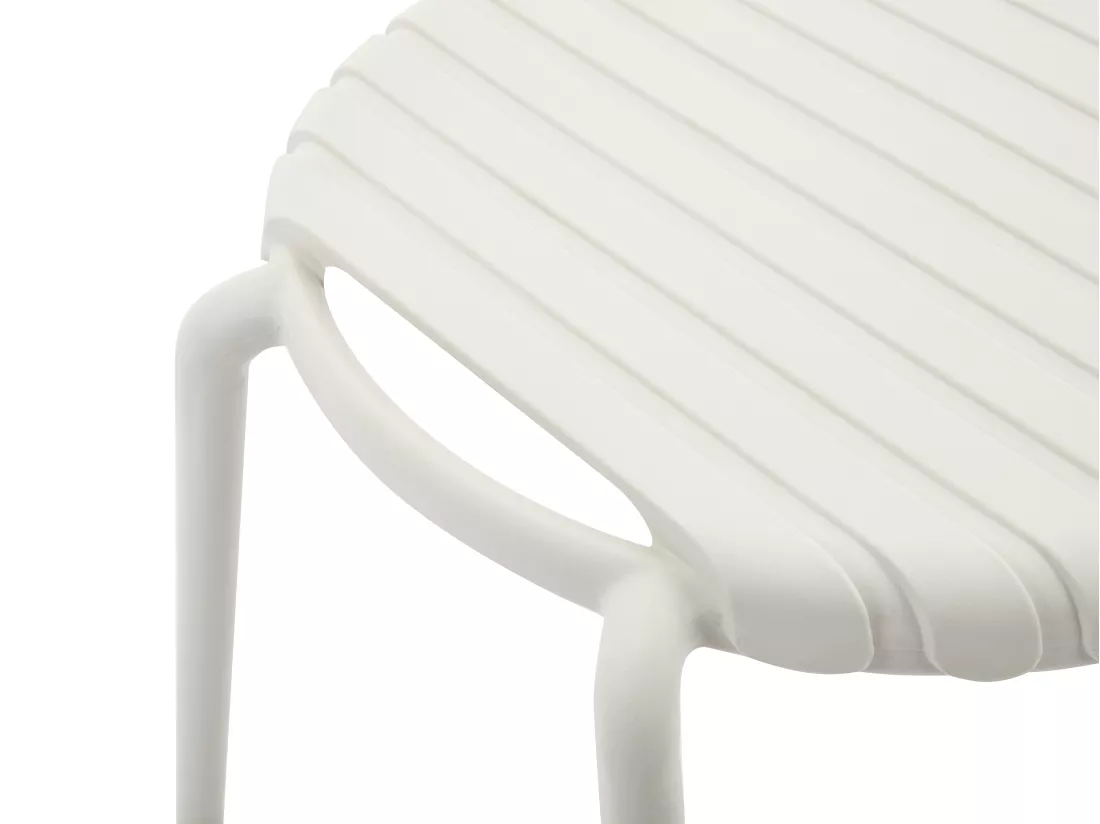 Salon de jardin en polypropylère : 2 fauteuils bas empilables et une table basse - Beige - SESEH de MYLIA