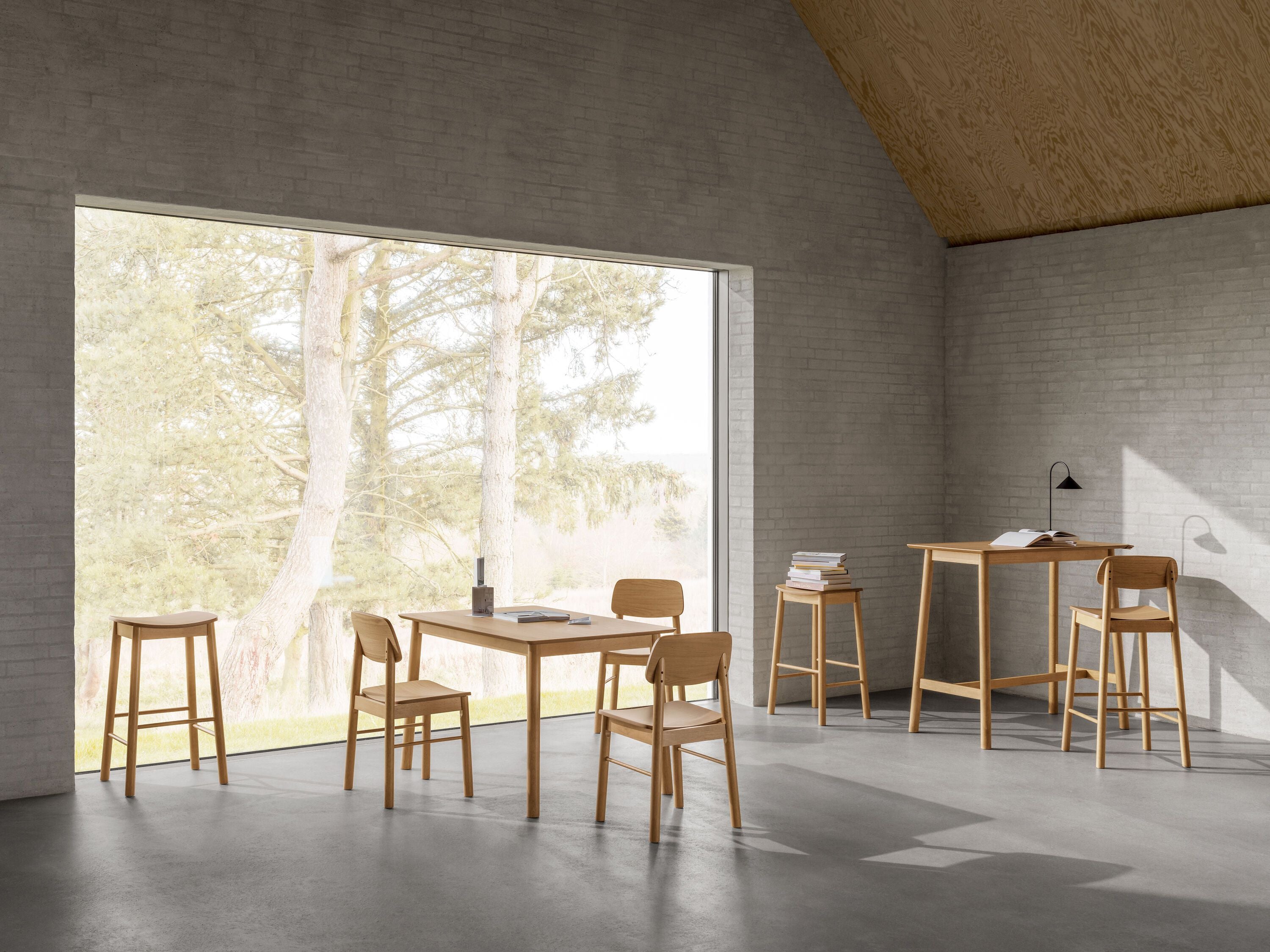 MARA Stuhl - Eiche furniert / B: 44.0 cm x T: 47.5 cm x H: 80.0 cm