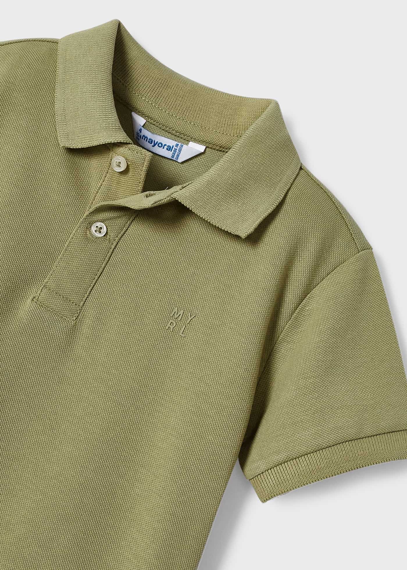 Camisa polo básica de manga curta na cor granito para meninos