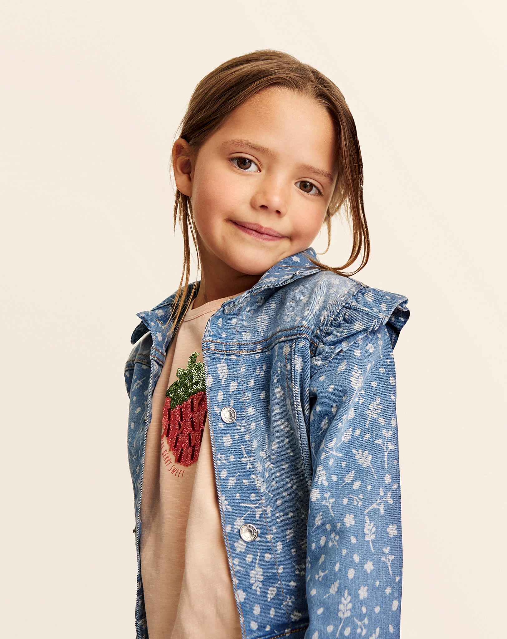 Jeansjacke FLOWERS in china blue