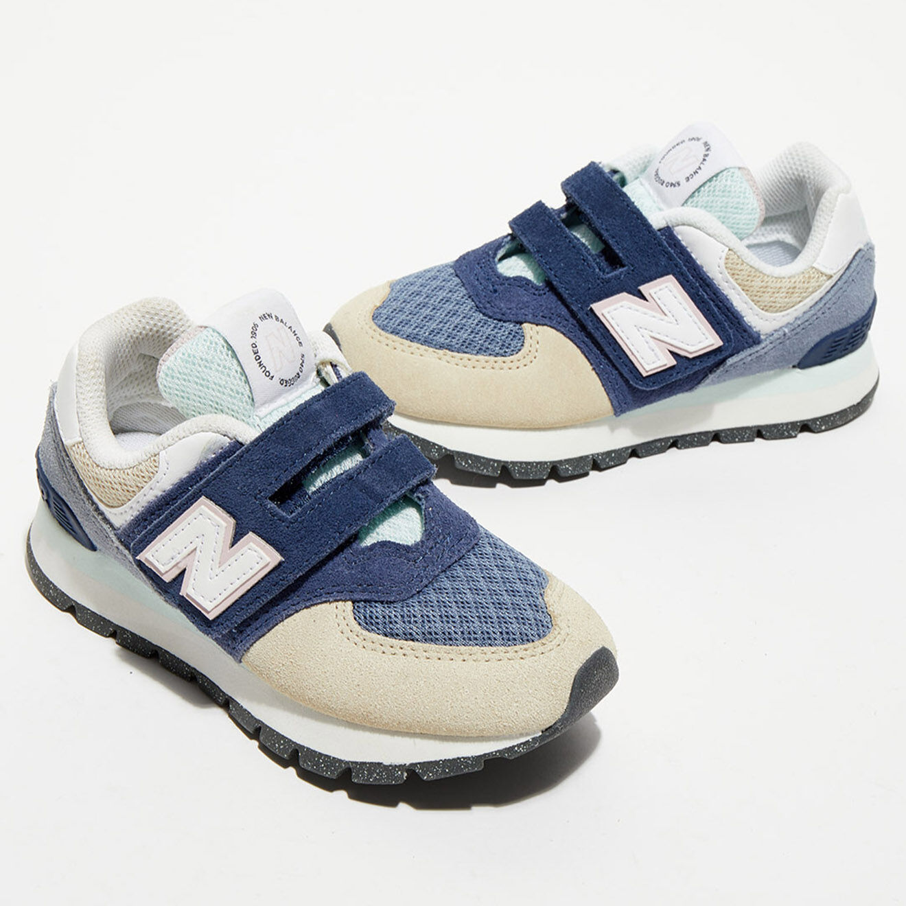 New Balance Baskets en Velours de Cuir & Textile 574 bleu/beige