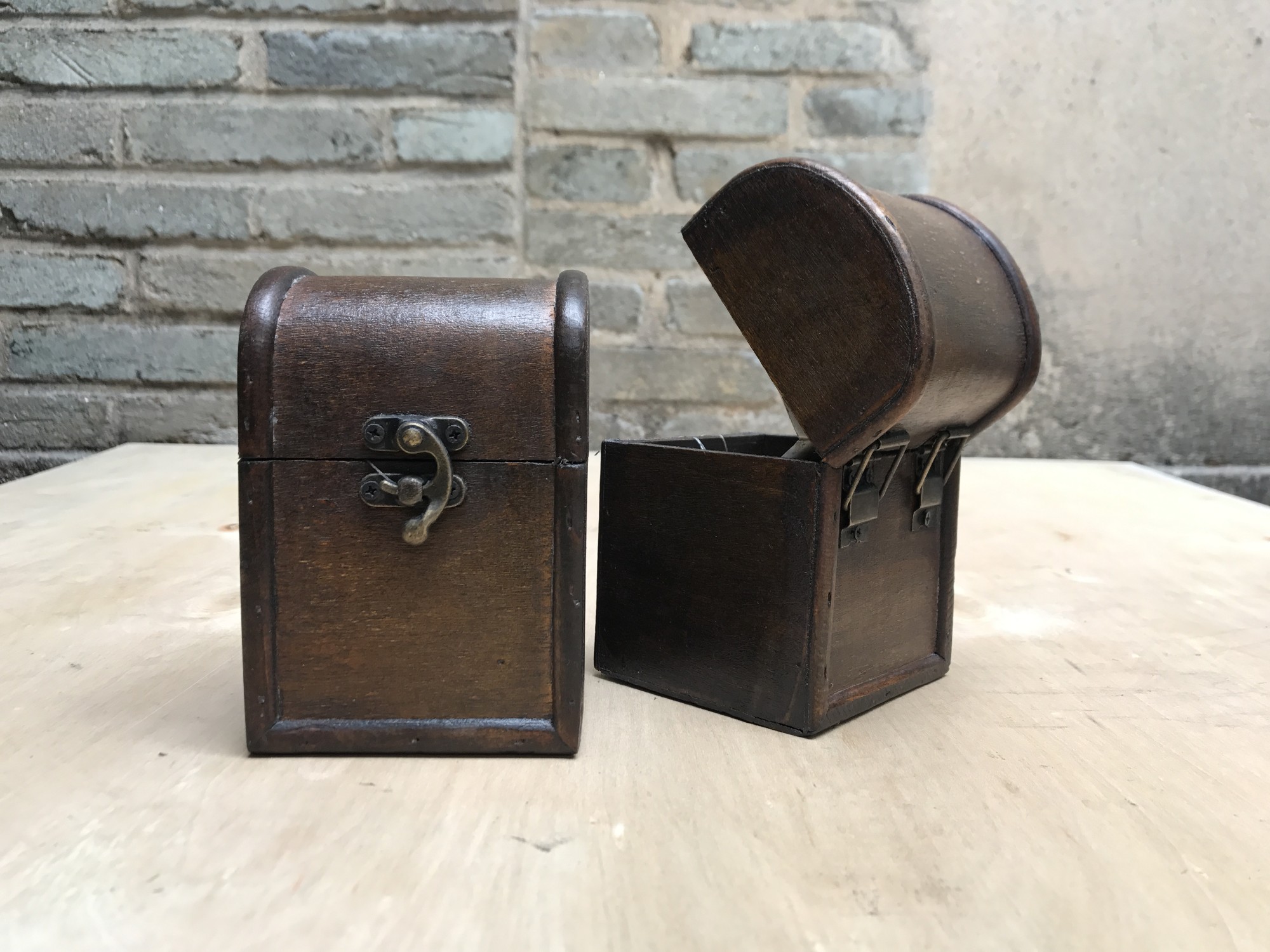 Kofferbox, braun, L 9 cm, B 9 cm, H 13 cm von fischer's lagerhaus