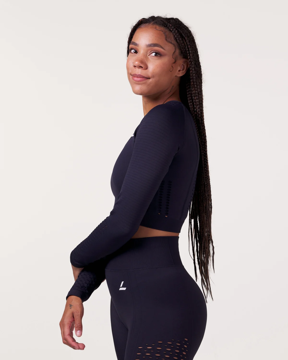 LEVITY Fade Mesh Seamless Crop LS Black