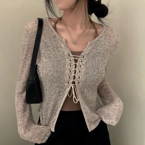 MIKIGA - Set: Gebreid vest met vetermotief en melangemotief + haltertopje