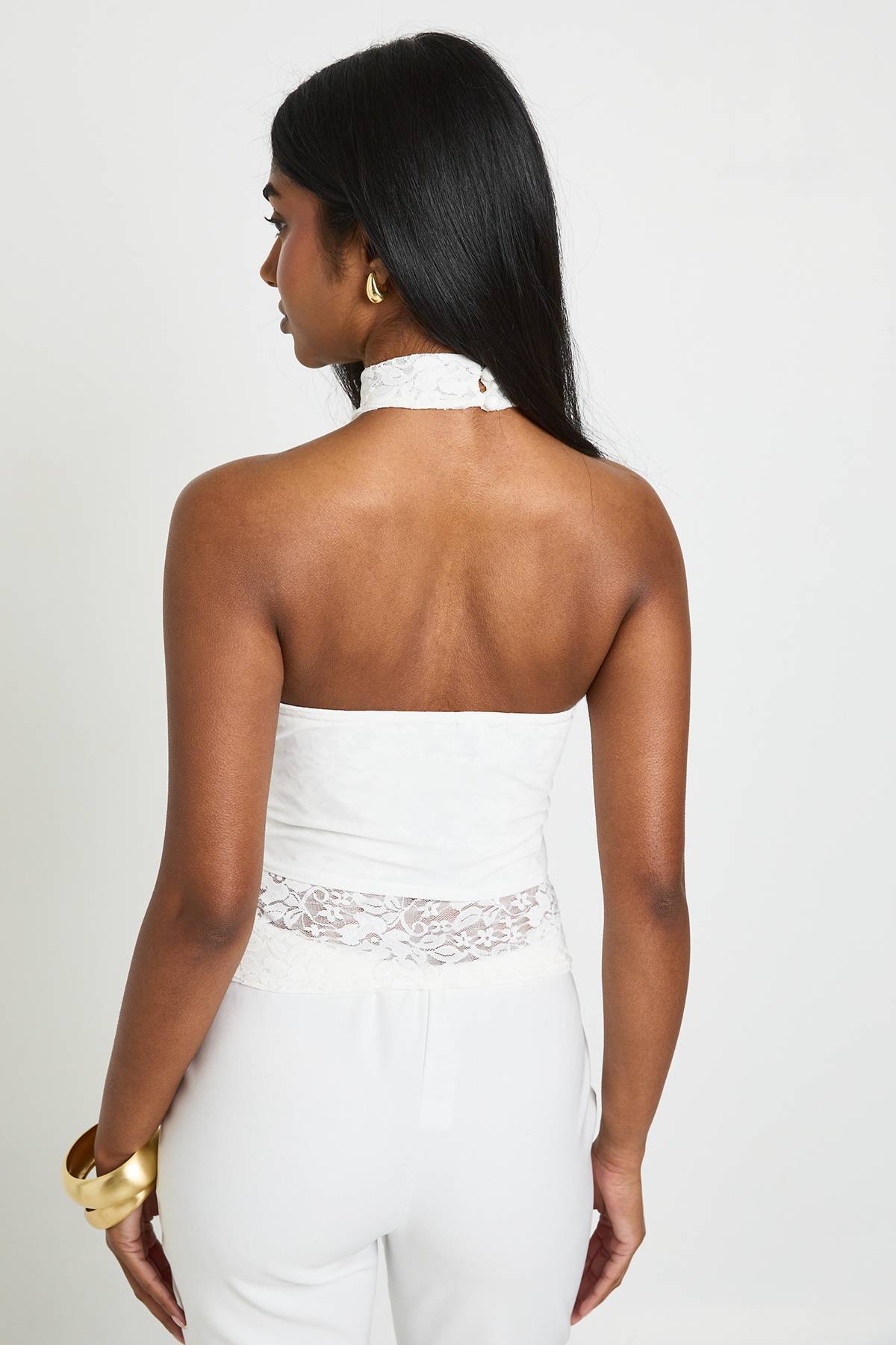 boohoo Haut Dos Nu Col Bénitier En Dentelle