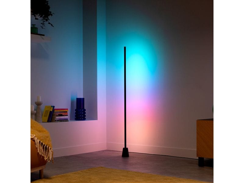 WiZ Gradient Stehleuchte RGBIC 1.4 m Stehleuchte mit RGBIC-Technologie und minimalistischem Design