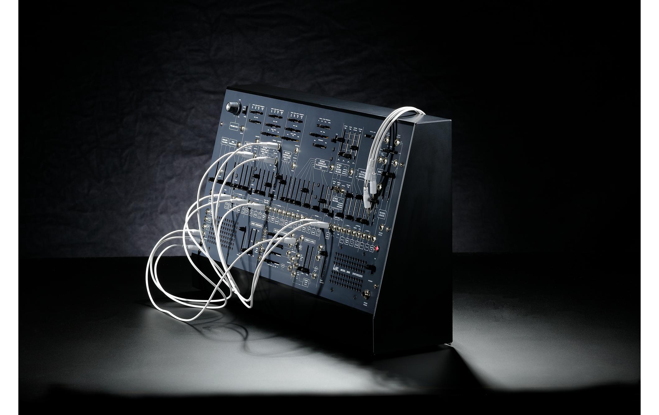 Synthesizer ARP 2600 M Standard Edition<br>Der originale ARP 2600 im handlicheren Format