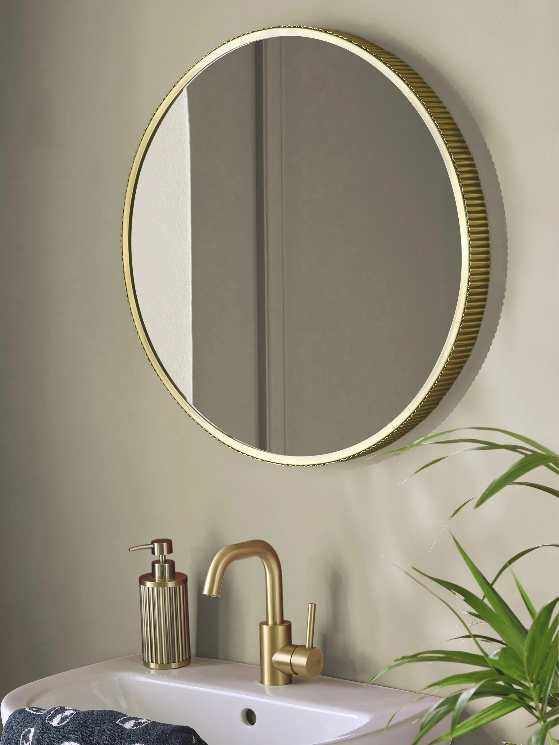 Rib Round Bathroom Wall Mirror