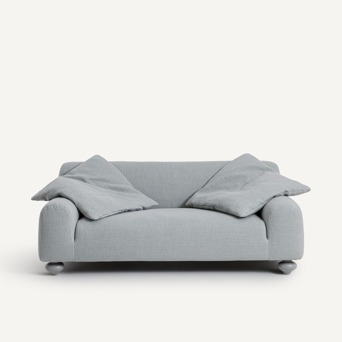 OTTO STUDIO PARA AM.PM<br>Sofá compacto de algodão e cânhamo, ousado