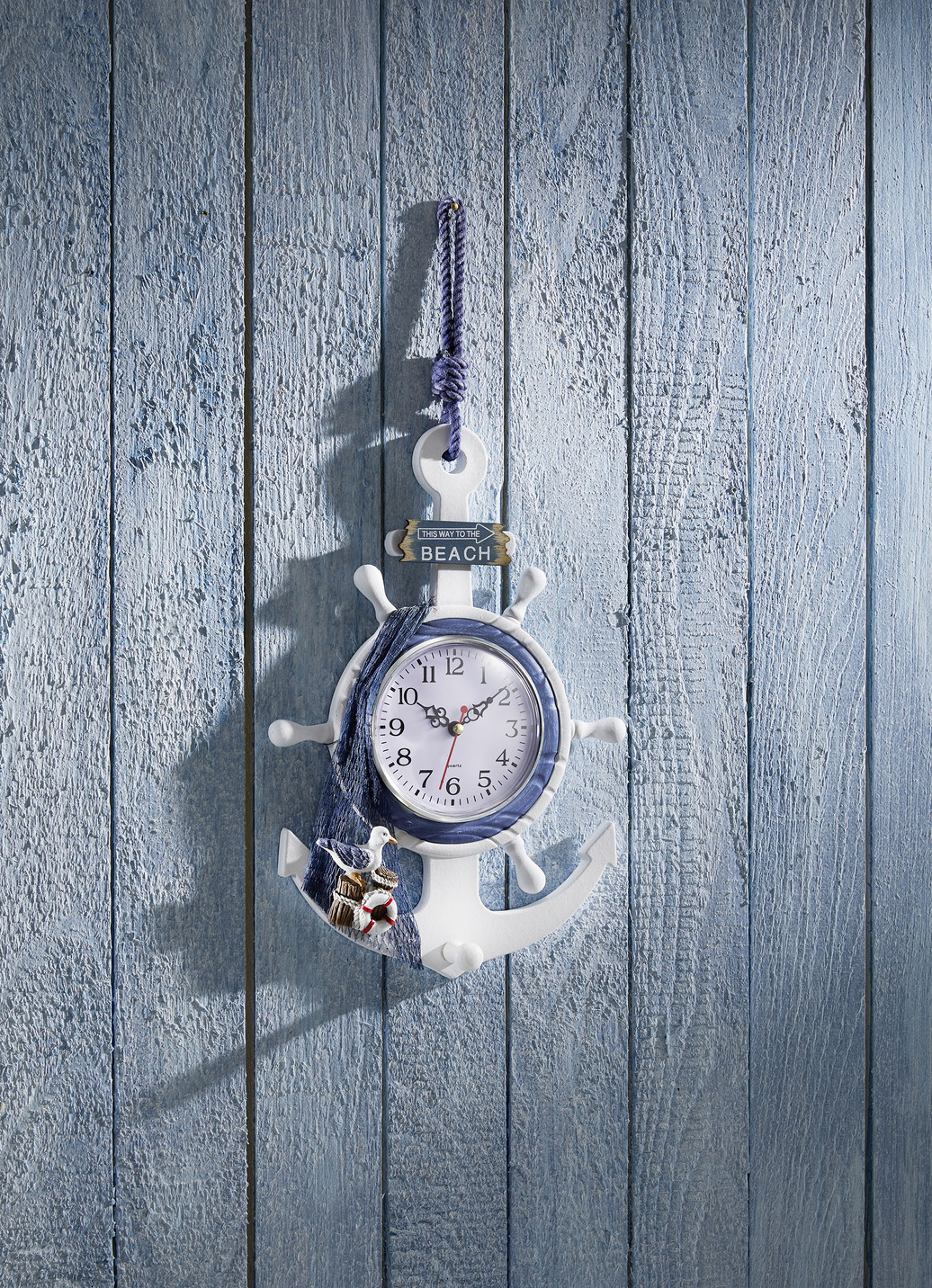 Wanduhr aus Holz